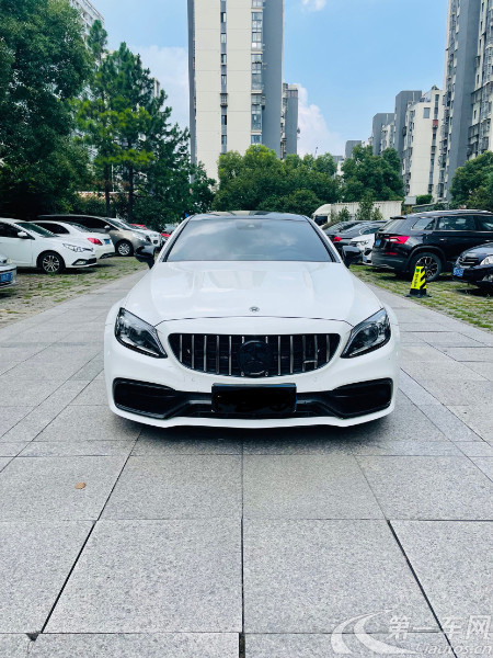 奔驰2019款,奔驰新款车型2019 奔驰c63进口2019款40t自动s