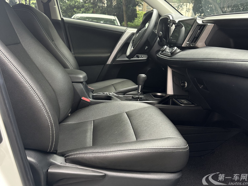 丰田RAV4 2019款 2.0L 自动 前驱 都市版 (国Ⅵ) 
