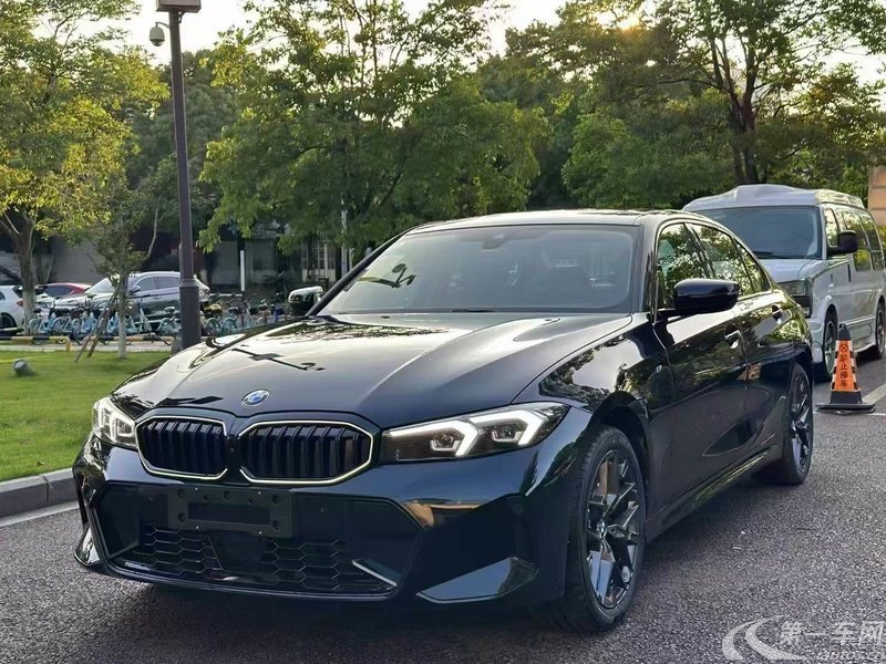 宝马3系 330Li 2025款 2.0T 自动 汽油 尊享型M运动曜夜套装 (国Ⅵ) 