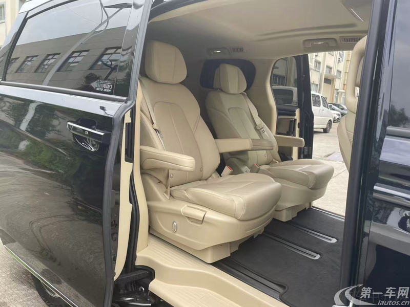 别克GL8 2023款 2.0T 自动 7座 653T尊享型 (国Ⅵ) 