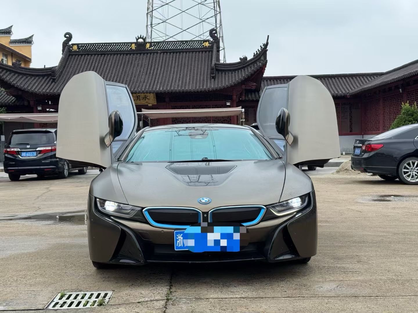 宝马i8 [进口] 2016款 1.5T 自动 质子红限量版 价格0万 