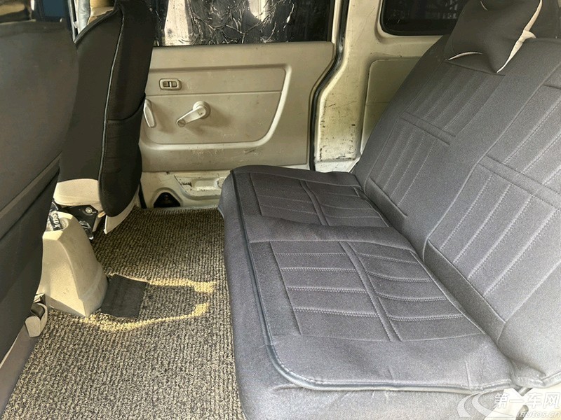 金杯海狮X30 2018款 1.5L 手动 7座 财富版箱货 (国Ⅴ) 