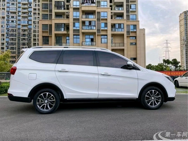 宝骏730 2019款 1.5T 手动 风尚型 (国Ⅵ) 