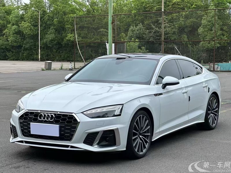 奥迪A5掀背 40TFSI [进口] 2022款 2.0T 自动 汽油 豪华动感型 