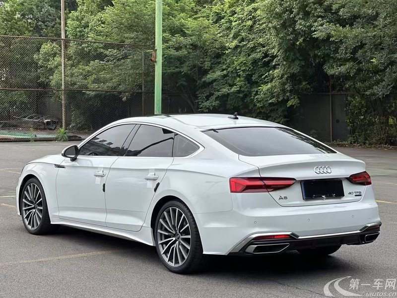 奥迪A5掀背 40TFSI [进口] 2022款 2.0T 自动 汽油 豪华动感型 