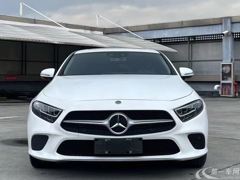 【宝鸡二手奔驰CLS级三厢】奔驰CLS级 CLS300 [进口] 2018款 2.0T 自动 动感型
