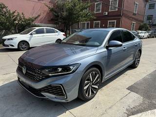 帕萨特 2.0T 330TSI豪华版 