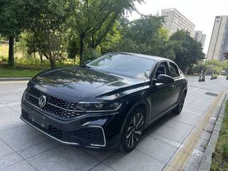 帕萨特 2.0T 330TSI星空豪华版 