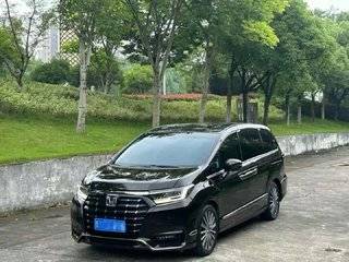本田艾力绅 2.0L 自动 豪华版 