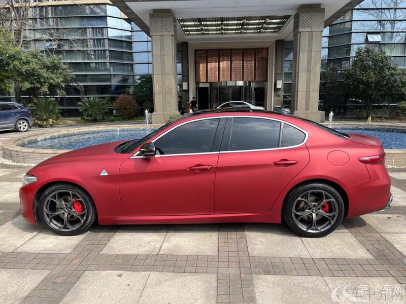 阿尔法罗密欧Giulia [进口] 2017款 2.0T 自动 精英版 