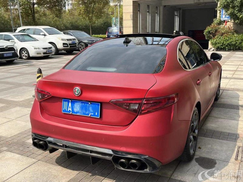 阿尔法罗密欧Giulia [进口] 2017款 2.0T 自动 精英版 