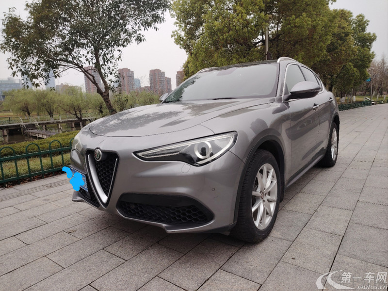 阿尔法罗密欧Stelvio [进口] 2019款 2.0T 自动 280HP豪华版 
