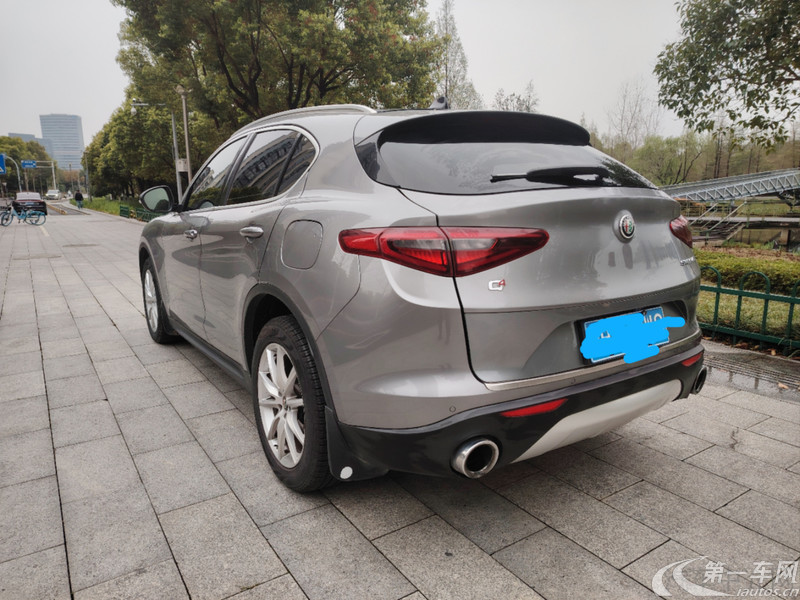 阿尔法罗密欧Stelvio [进口] 2019款 2.0T 自动 280HP豪华版 