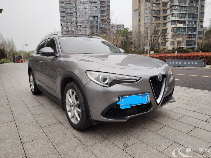 阿尔法罗密欧Stelvio [进口] 2019款 2.0T 自动 280HP豪华版 
