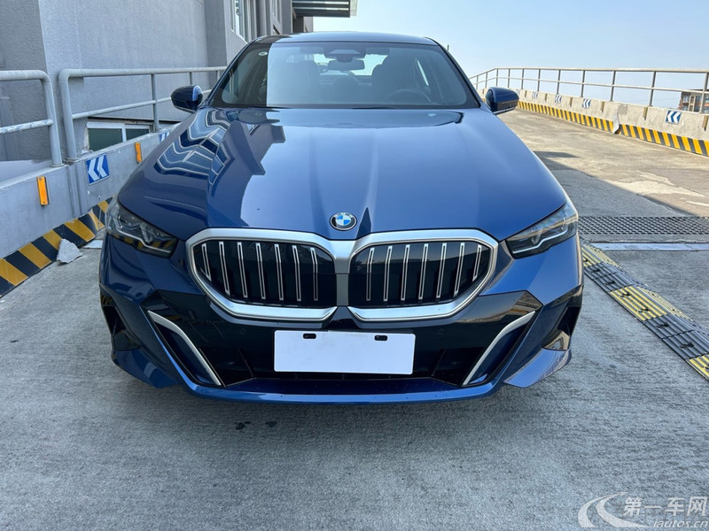 【重庆二手宝马5系】宝马5系 530Li 2024款 2.0T 自动 汽油 尊享型M运动套装