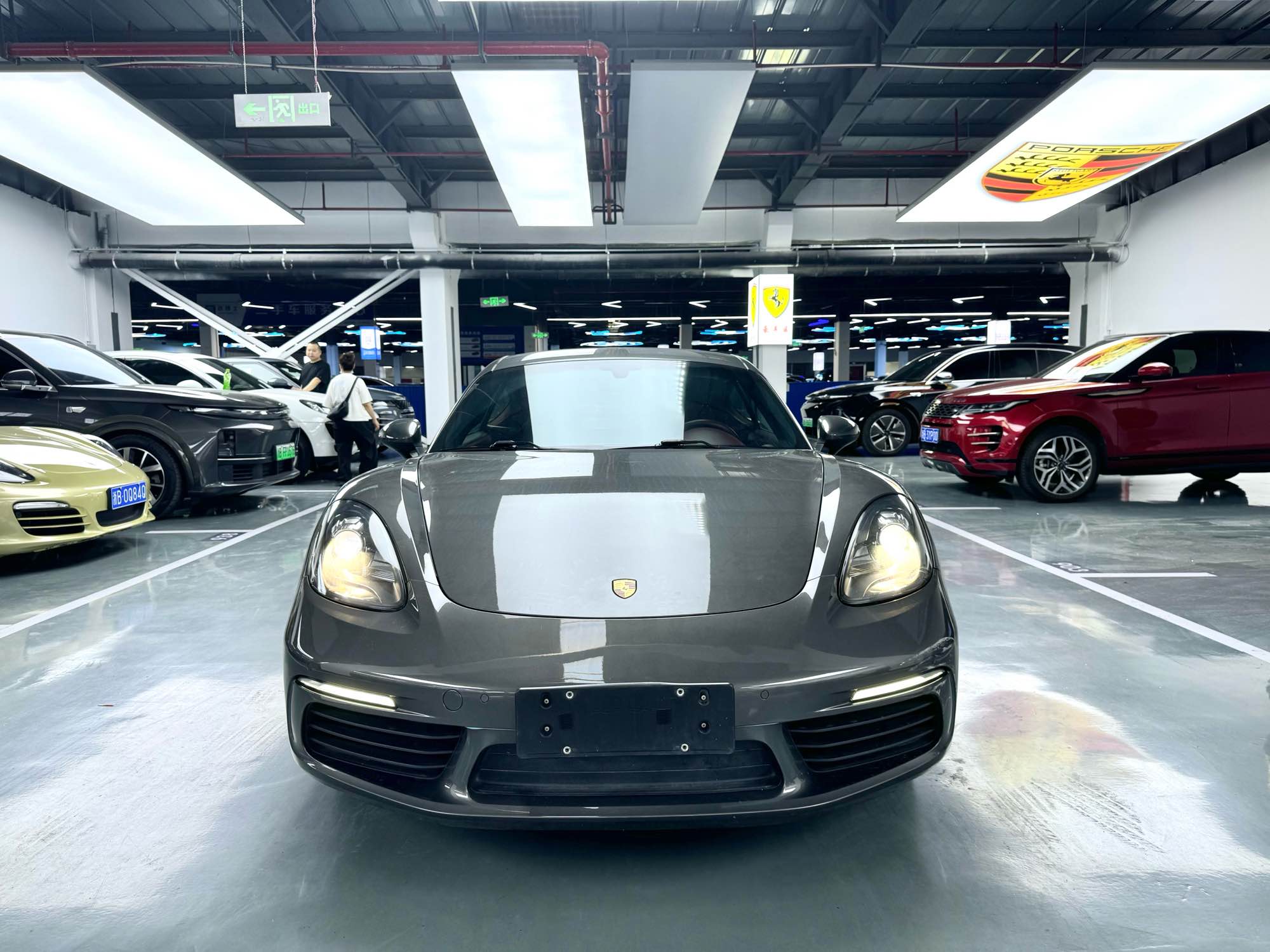 保时捷Cayman [进口] 2020款 2.0T 自动价格0万 
