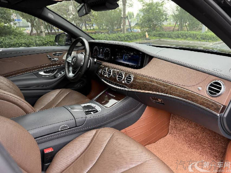 奔驰S级 S320L 2019款 2.0T 自动 后驱 