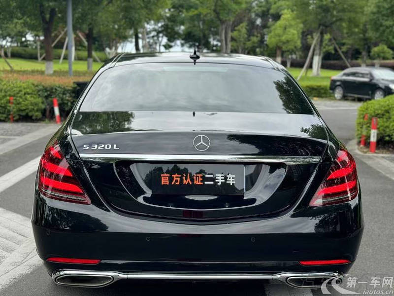 奔驰S级 S320L 2019款 2.0T 自动 后驱 