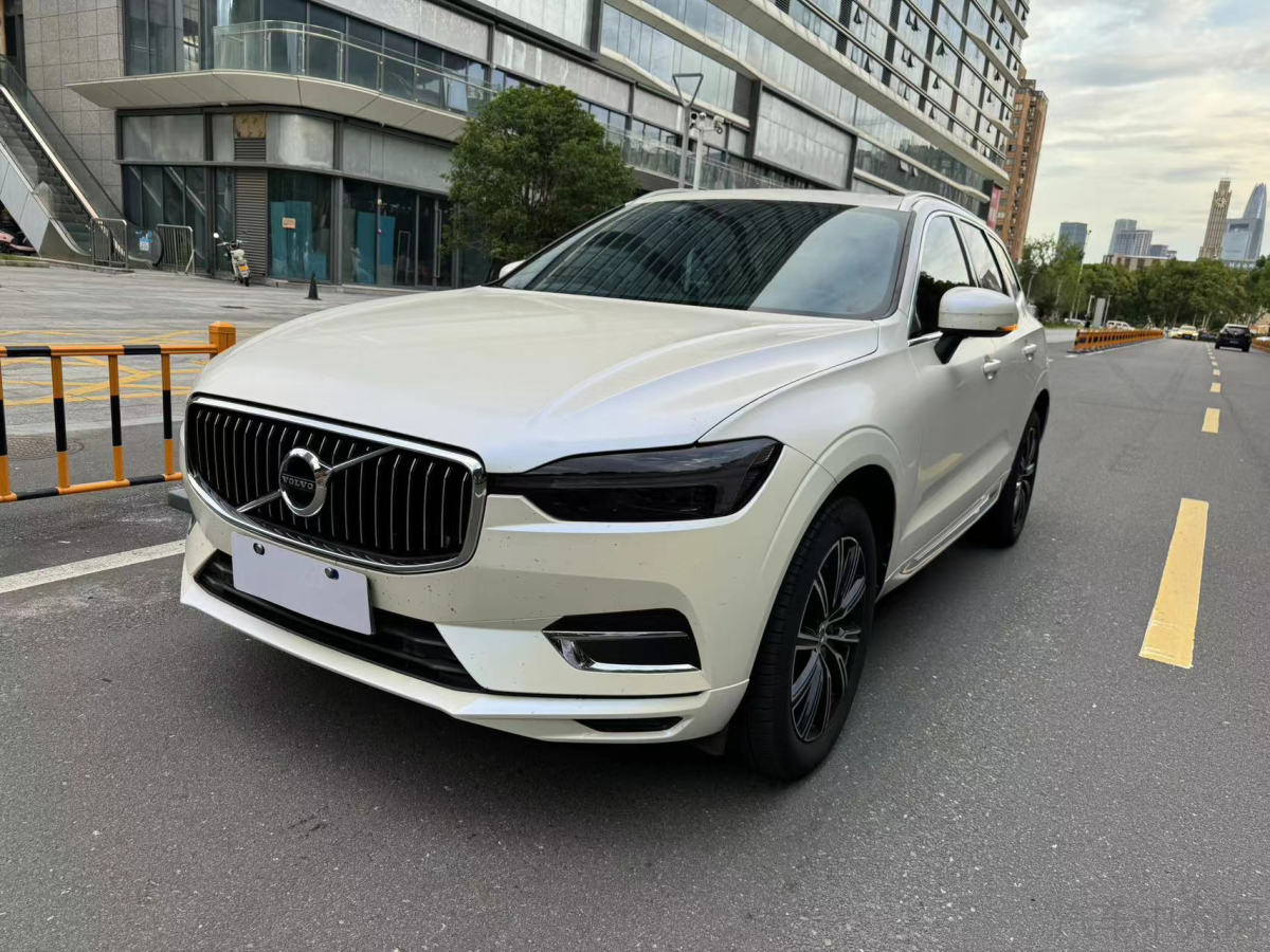 沃尔沃XC60 T5 2021款 2.0T 自动 智逸运动版 价格0万 