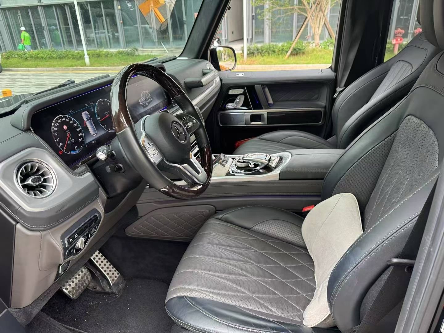 奔驰G级 G400d [进口] 2024款 3.0T 自动 柴油 美规版平行进口价格0万 