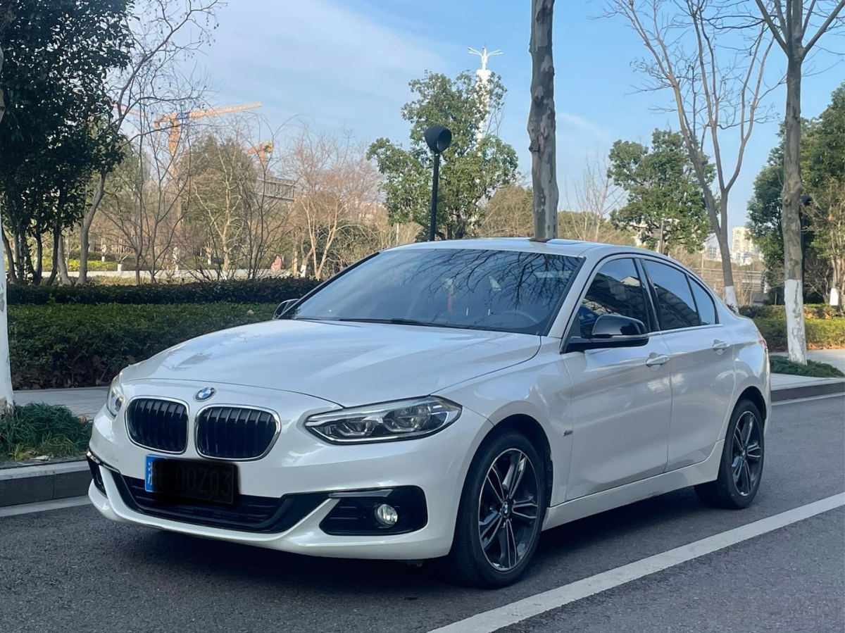宝马1系 118i 2018款 1.5T 自动 设计套装型 价格0万 