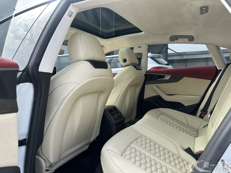 奥迪A5掀背 40TFSI [进口] 2021款 2.0T 自动 汽油 时尚动感型 