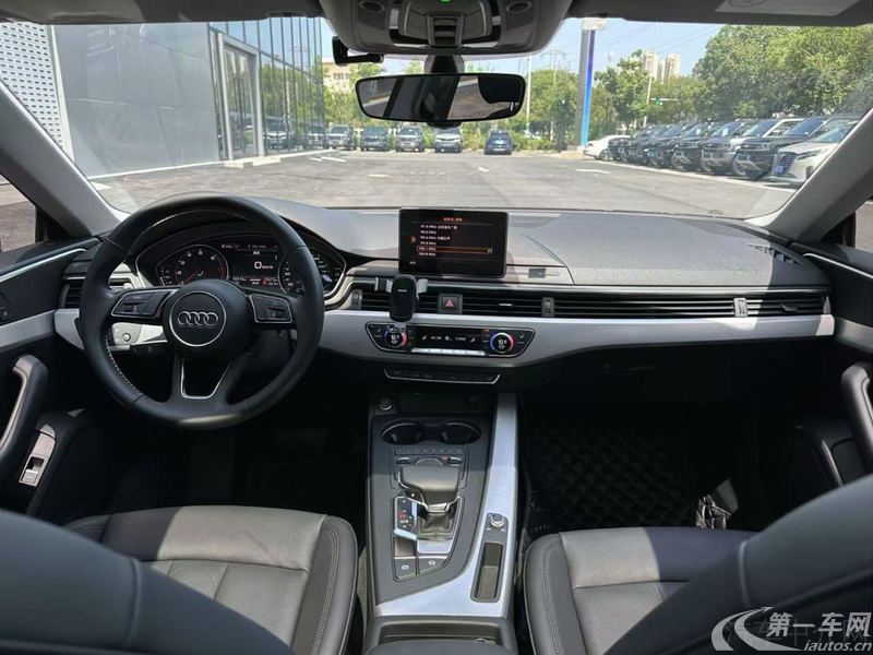 奥迪A5掀背 40TFSI [进口] 2019款 2.0T 自动 汽油 时尚型 
