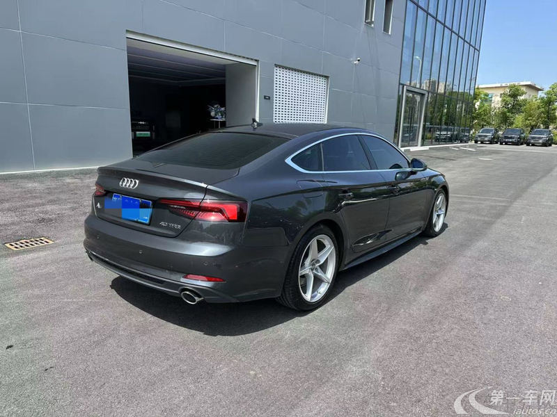 奥迪A5掀背 40TFSI [进口] 2019款 2.0T 自动 汽油 时尚型 
