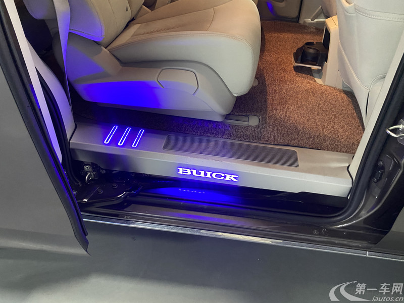 别克GL8 2023款 2.0T 自动 7座 652T舒适型 (国Ⅵ) 