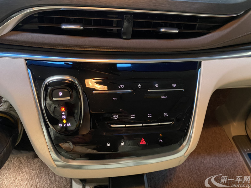 别克GL8 2023款 2.0T 自动 7座 652T舒适型 (国Ⅵ) 