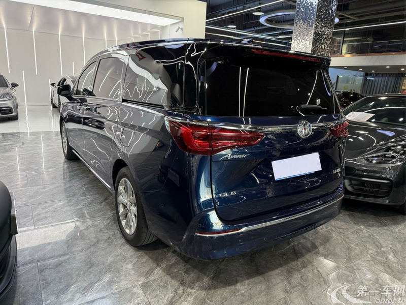 别克GL8 2023款 2.0T 自动 7座 改款亲礼版 (国Ⅵ) 