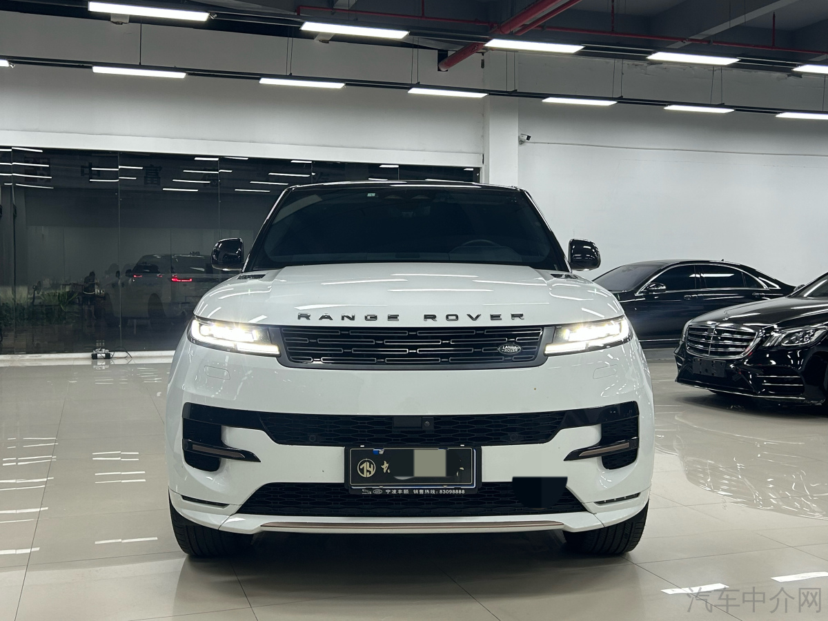路虎揽胜运动版 [进口] 2023款 3.0T 自动 四驱 Dynamic二手车 二手SE价格0万