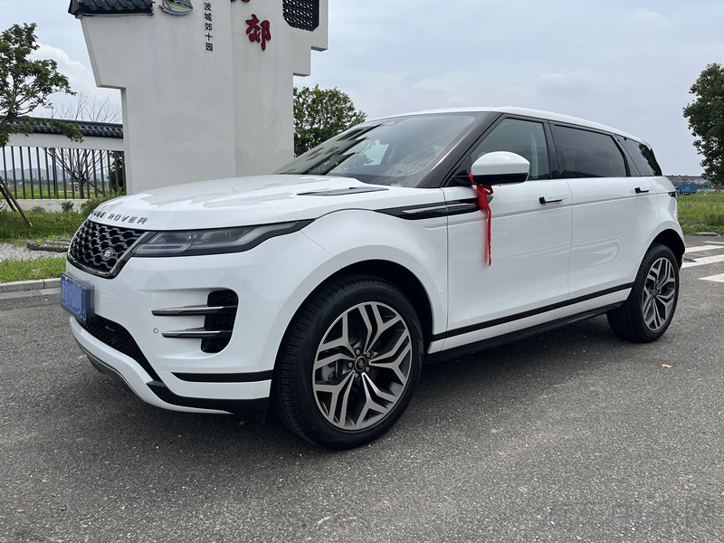 路虎揽胜极光 L 2024款 2.0T 自动 凝光限定版249PS 价格0万 