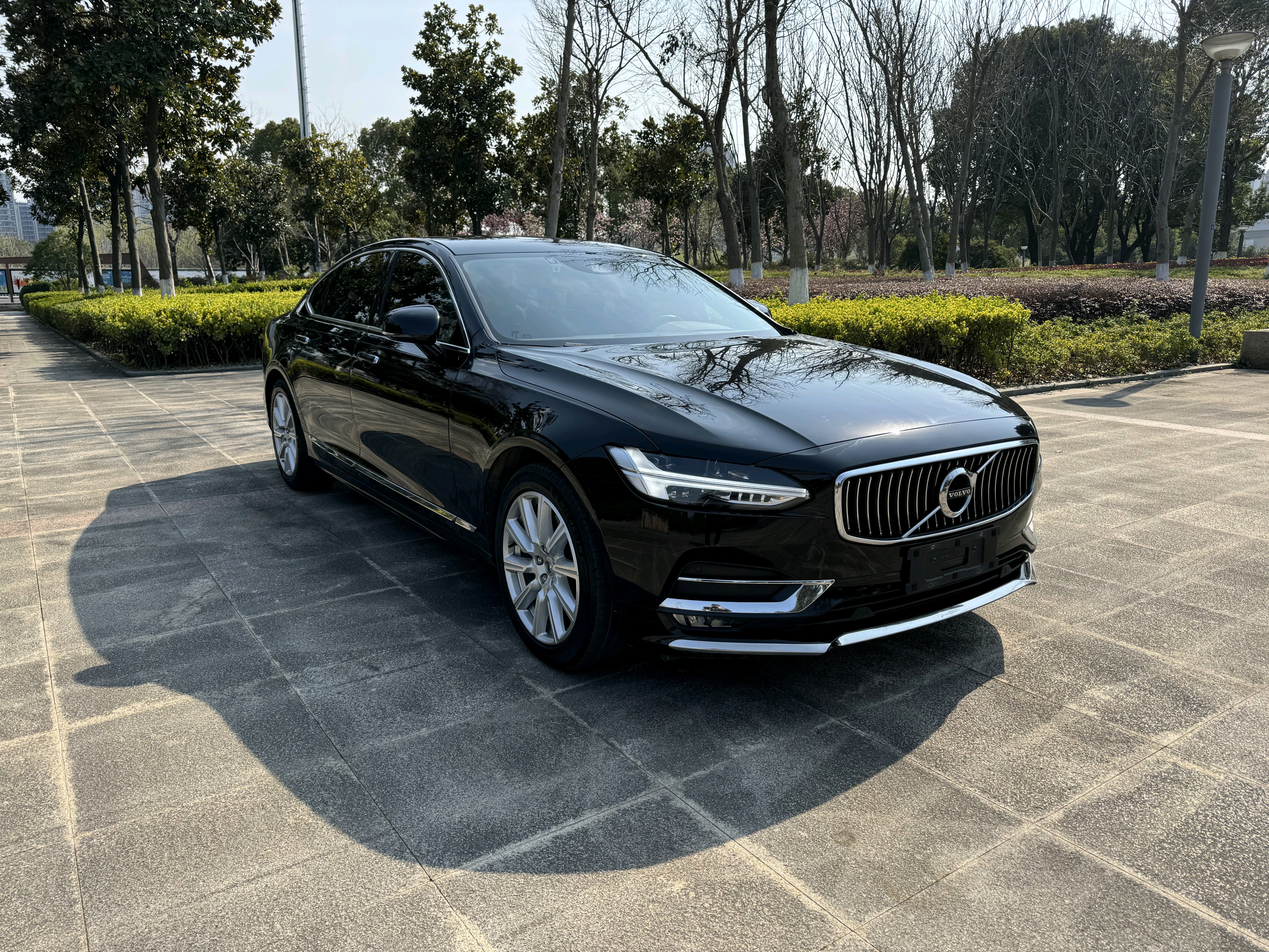 沃尔沃S90 T5 2020款 2.0T 自动 智远豪华版 价格0万 