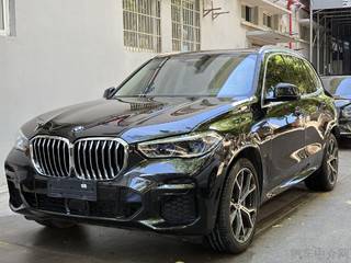 宝马X5 xDrive40i 