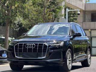 奥迪Q7 45TFSI 2.0T 自动 quattro-S-line运动型 