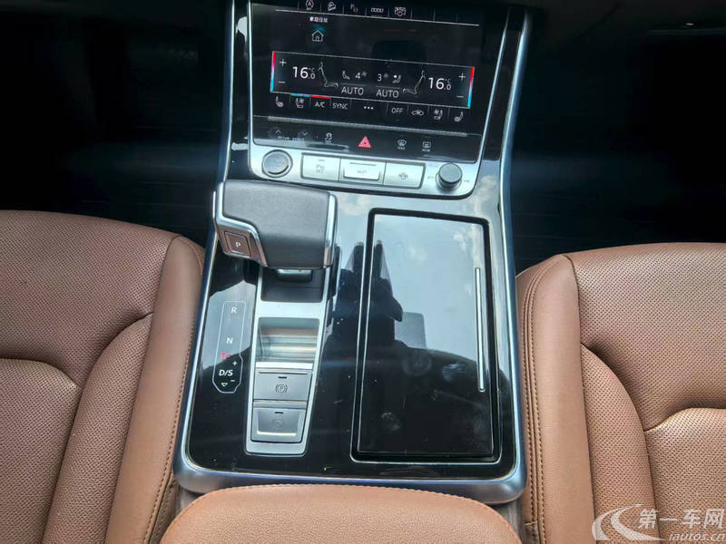 奥迪Q7 55TFSI [进口] 2023款 3.0T 自动 quattro-S-line运动型 