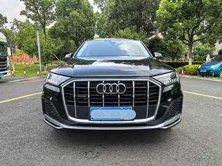 奥迪Q7 55TFSI 3.0T 自动 quattro-S-line运动型 