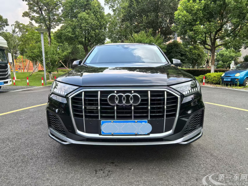 奥迪Q7 55TFSI [进口] 2023款 3.0T 自动 quattro-S-line运动型 