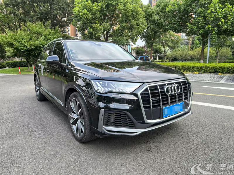 奥迪Q7 55TFSI [进口] 2023款 3.0T 自动 quattro-S-line运动型 
