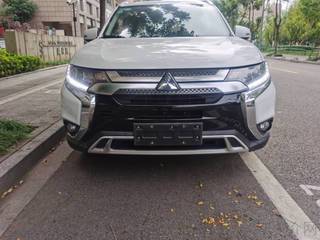 三菱欧蓝德 2.4L 自动 致享版 