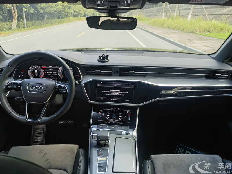 奥迪A6L 40TFSI 2022款 2.0T 自动 改款豪华动感型 (国Ⅵ) 