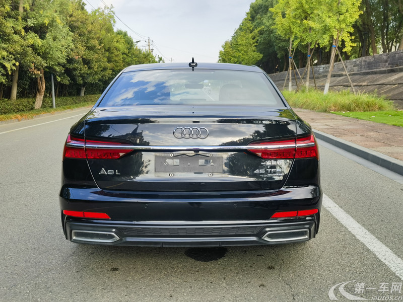 奥迪A6L 40TFSI 2022款 2.0T 自动 改款豪华动感型 (国Ⅵ) 