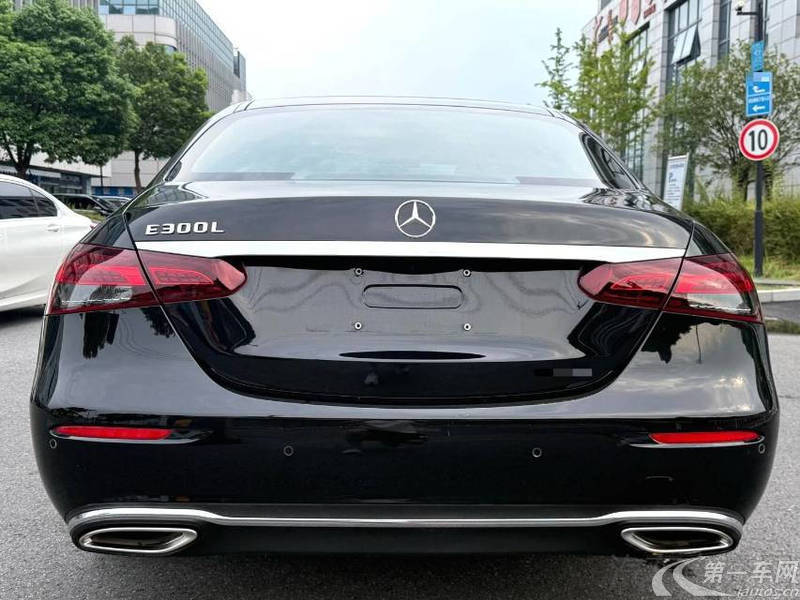 奔驰E级 E300L 2021款 2.0T 自动 汽油 时尚型 (国Ⅵ) 