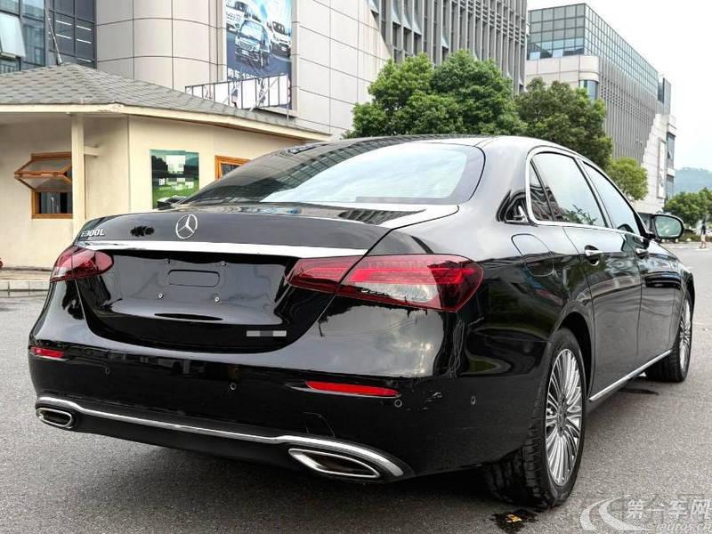 奔驰E级 E300L 2021款 2.0T 自动 汽油 时尚型 (国Ⅵ) 