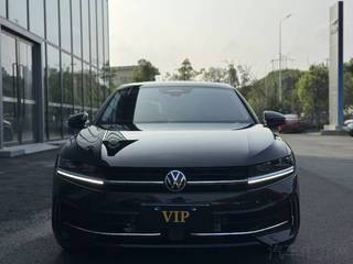 大众迈腾 1.5T 自动 300TSI尊享版显眼包 