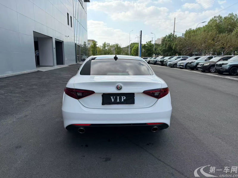 阿尔法罗密欧Giulia [进口] 2020款 2.0T 自动 豪华版 