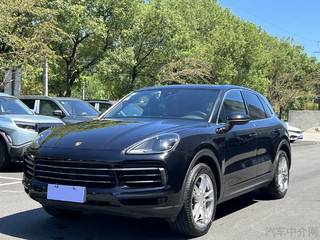 Cayenne 3.0T 基本型墨规版平行进口 