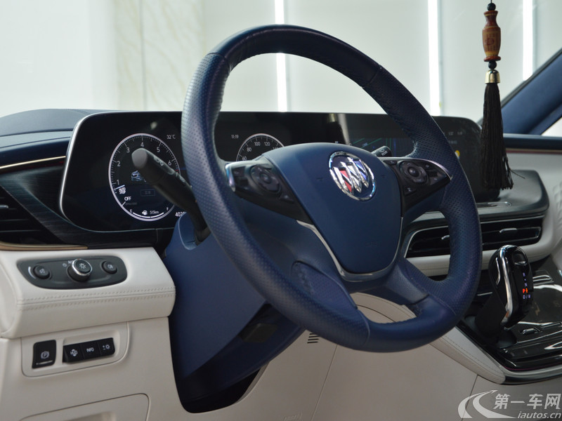 别克GL8 2023款 2.0T 自动 4座 尊礼版 (国Ⅵ) 