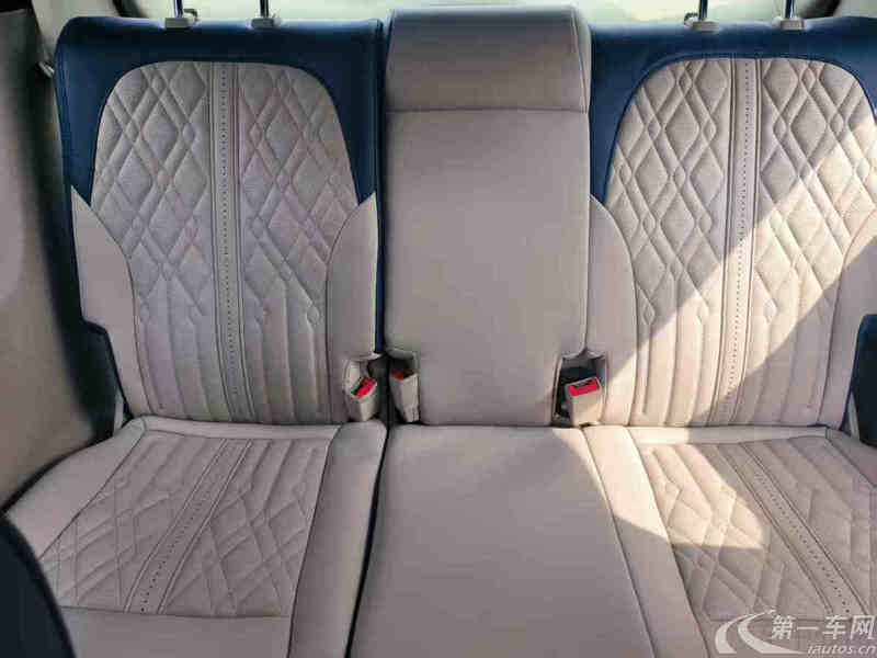 别克GL8 2021款 2.0T 自动 7座 653T豪华型 (国Ⅵ) 